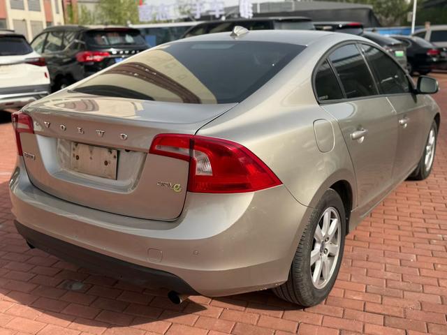Volvo S60 Imported 2012 модификация 1.6T DRIVe Zhishang Edition – фото 4