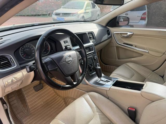 Volvo S60 Imported 2012 модификация 1.6T DRIVe Zhishang Edition – фото 7