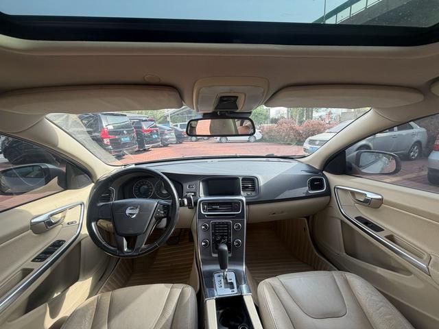 Volvo S60 Imported 2012 модификация 1.6T DRIVe Zhishang Edition – фото 8