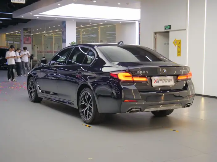 BMW 5 Series 2022 Model Facelift 530Li Exclusive Model M Sports Set