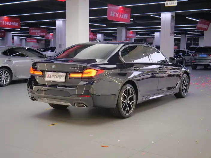 BMW 5 Series 2022 Model Facelift 530Li Exclusive Model M Sports Set – фото 5