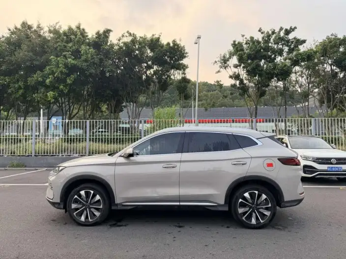 BYD Song PLUS DM 2025 Model DM-i 112KM Zunrong Model – фото 4