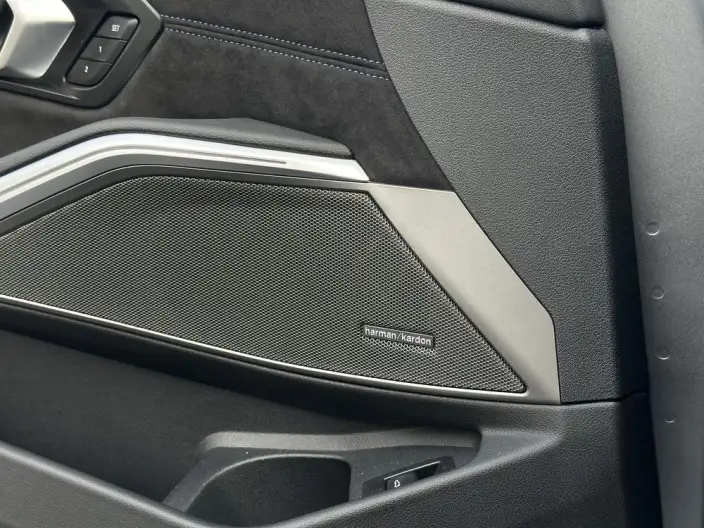 BMW 3 Series 2025 Model 330Li 50th Anniversary Limited edition – фото 8