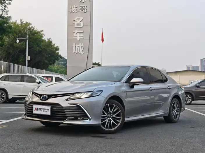 Toyota Camry 2021 Model Hybrid 2.5HG Deluxe Edition