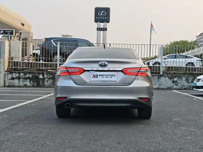 Toyota Camry 2021 Model Hybrid 2.5HG Deluxe Edition – фото 6