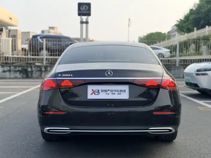 Mercedes-Benz E-Class 2024 Model E 300 L Fashion Model sedan – фото 6