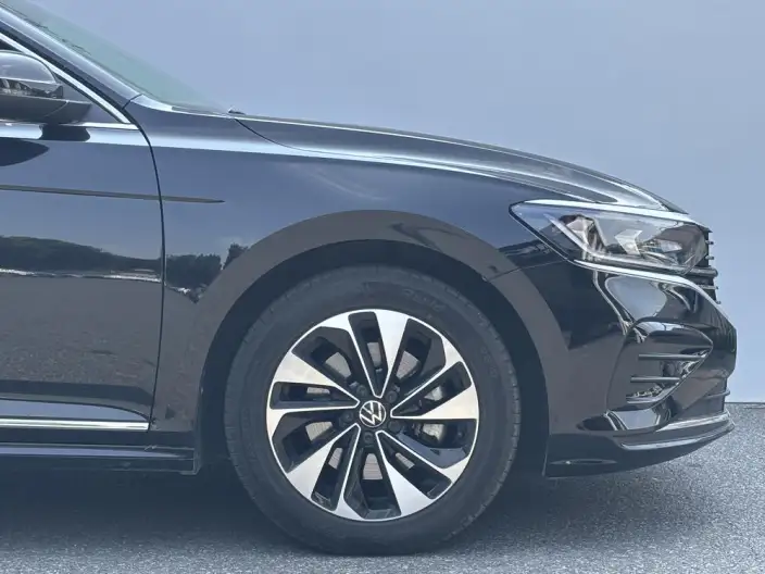 Volkswagen Passat 2023 Model 280TSI Elite Edition – фото 6