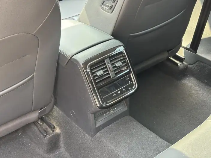 Volkswagen Passat 2023 Model 280TSI Elite Edition – фото 9