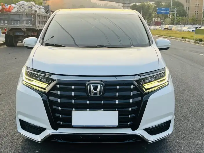 Honda Elysion 2022 Model 2.0L Hybrid Deluxe Edition