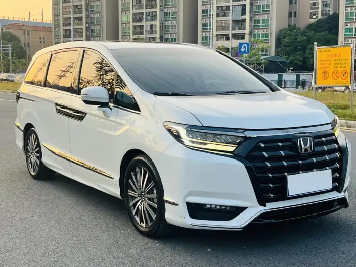 Honda Elysion 2022 Model 2.0L Hybrid Deluxe Edition