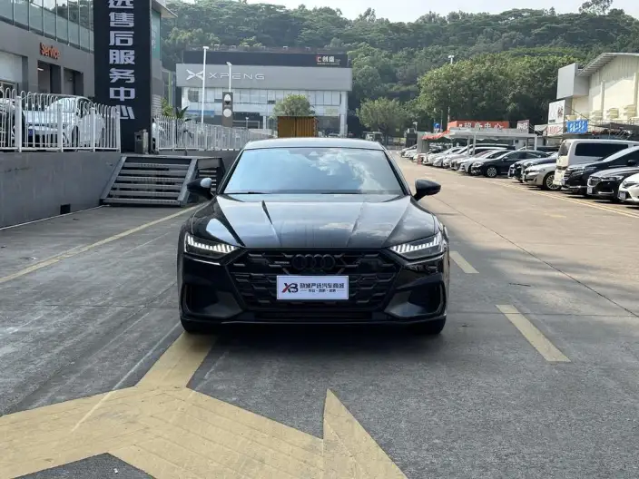 Audi A7 L 2024 Model 45 TFSI quattro Black Samurai Edition