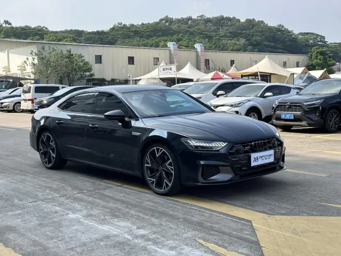 Audi A7 L 2024 Model 45 TFSI quattro Black Samurai Edition