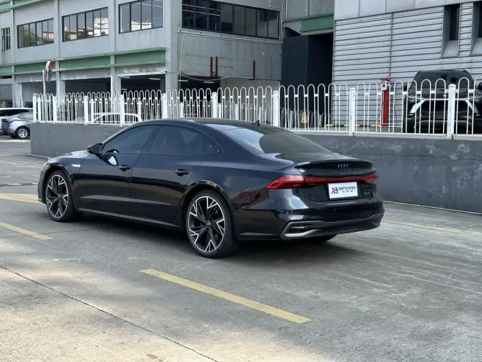 Audi A7 L 2024 Model 45 TFSI quattro Black Samurai Edition