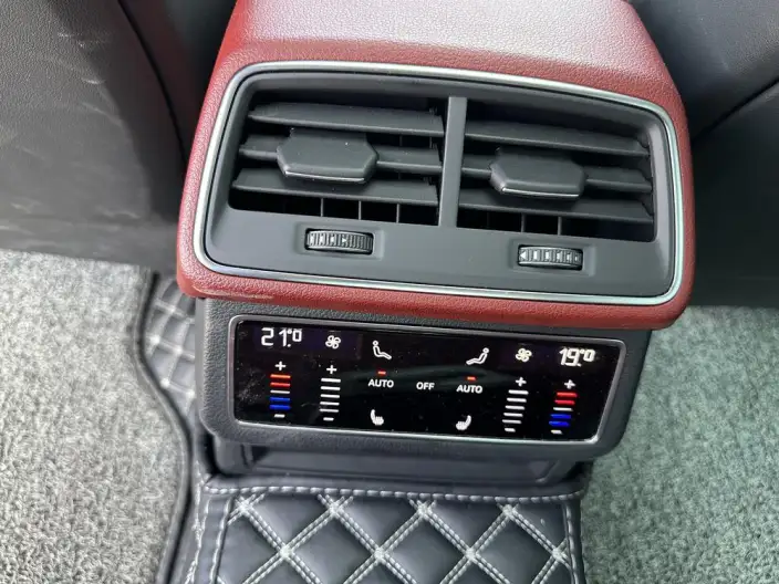 Audi A7 L 2024 Model 45 TFSI quattro Black Samurai Edition – фото 7