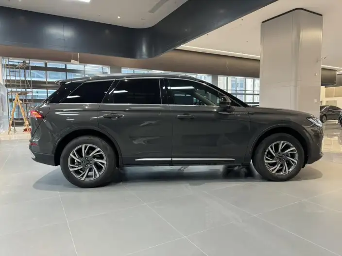 Lincoln Corsair 2024 Model 2.0T 2WD Exclusive Edition – фото 7