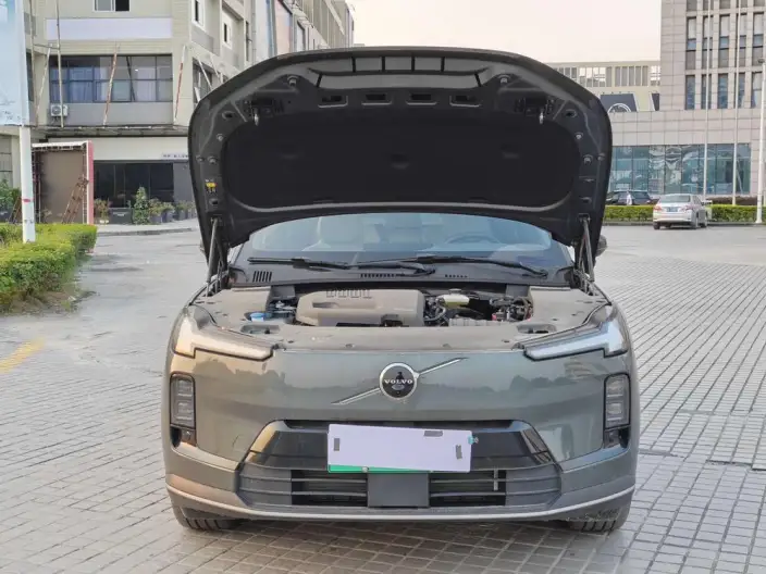Volvo XC70 2026 Model 2WD Long Battery Life Pro Core – фото 9
