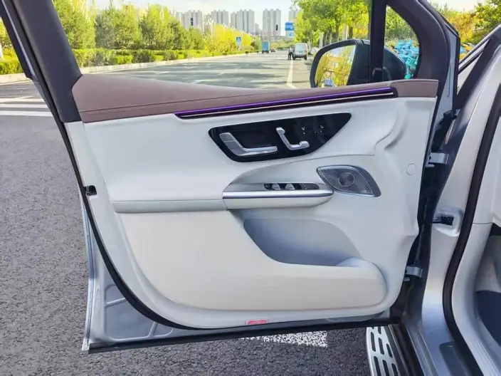 Mercedes-Benz EQE SUV 2023 Model EQE SUV 500 4MATIC Special Edition – фото 6