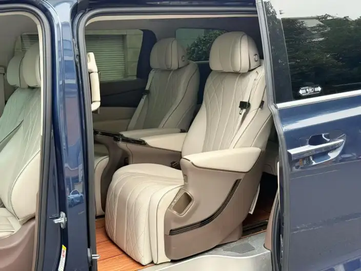 DENZA D9 DM 2022 Model 970 4WD Flagship Model – фото 8