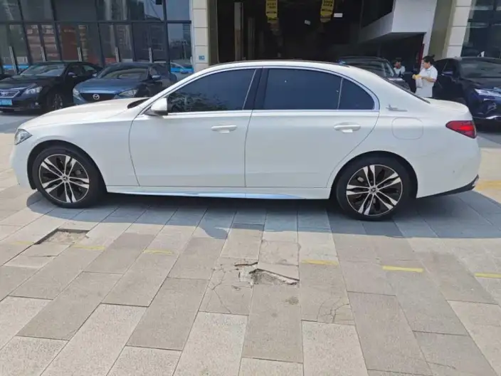 Mercedes-Benz C-Class PHEV 2023 Model C 350 eL