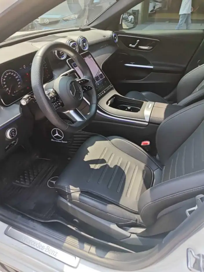 Mercedes-Benz C-Class PHEV 2023 Model C 350 eL – фото 7