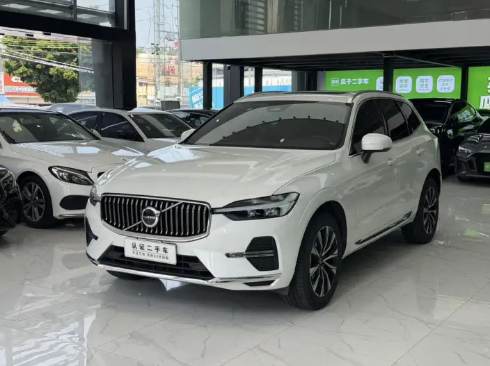 Volvo XC60 2024 Model B5 4WD Smart Range Deluxe Edition