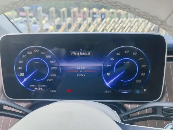 Mercedes-Benz EQE 2025 Model EQE 500 4MATIC Pioneer Edition – фото 8