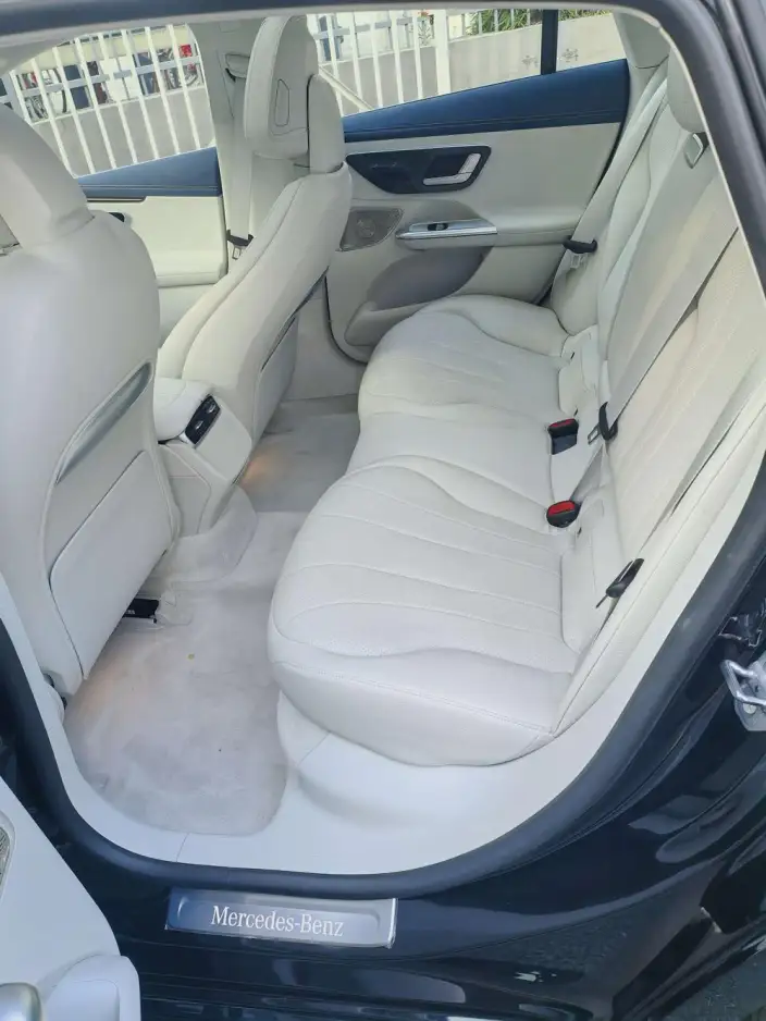 Mercedes-Benz EQE 2025 Model EQE 500 4MATIC Pioneer Edition – фото 9
