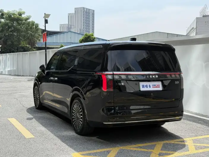 ZEEKR 009 2023 Model Facelift WE Edition