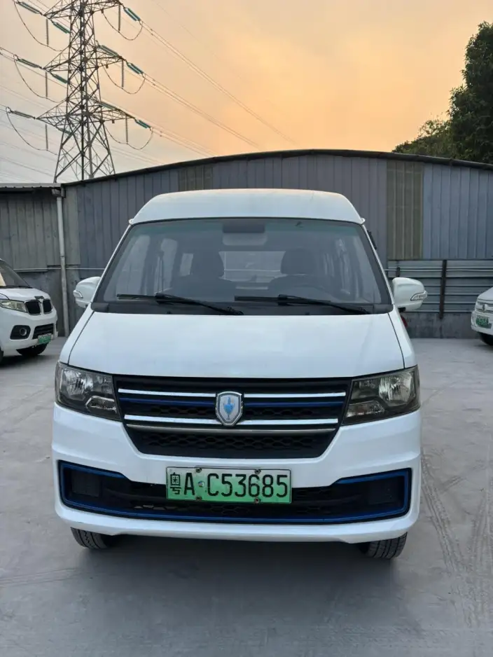 New Hiace EV 2023 Model Comfort Model – фото 2