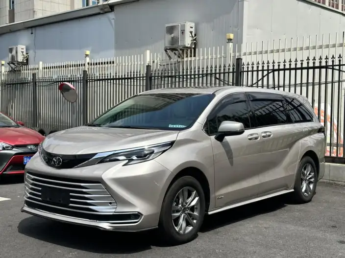 Toyota Sienna 2024 Model Hybrid 2.5L Comfort Edition