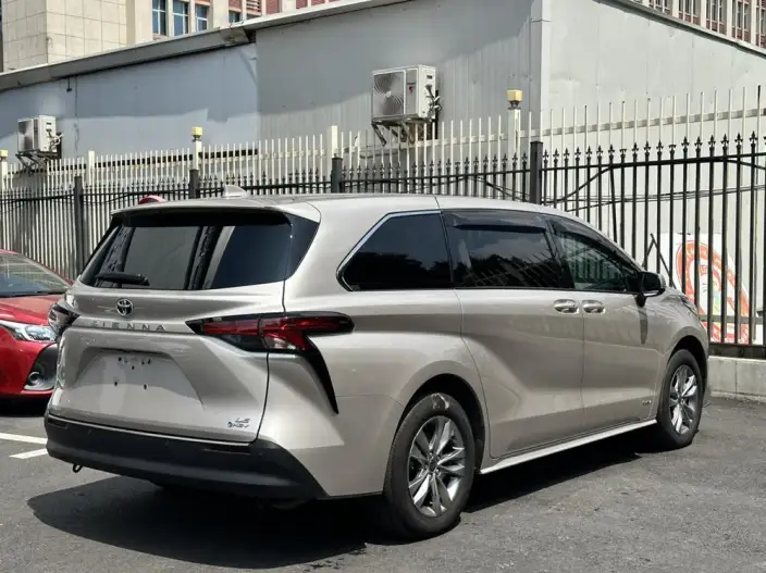 Toyota Sienna 2024 Model Hybrid 2.5L Comfort Edition – фото 6