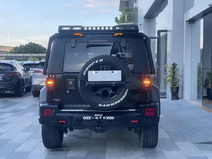 BAIC BJ40 2023 Model 2.0D Automatic 4WD Blade Hero Edition Warrior Model – фото 6