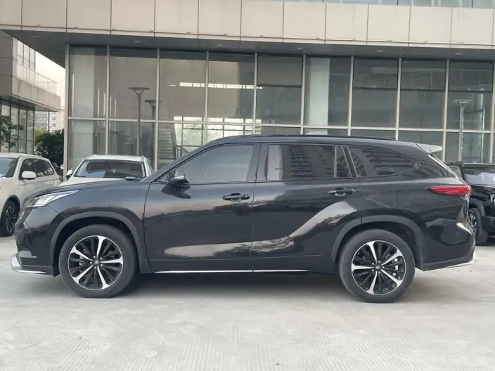 Crown Kluger 2022 Model 2.0T Automatic 4WD Jinxiang Edition