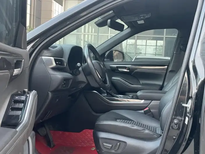 Crown Kluger 2022 Model 2.0T Automatic 4WD Jinxiang Edition – фото 8