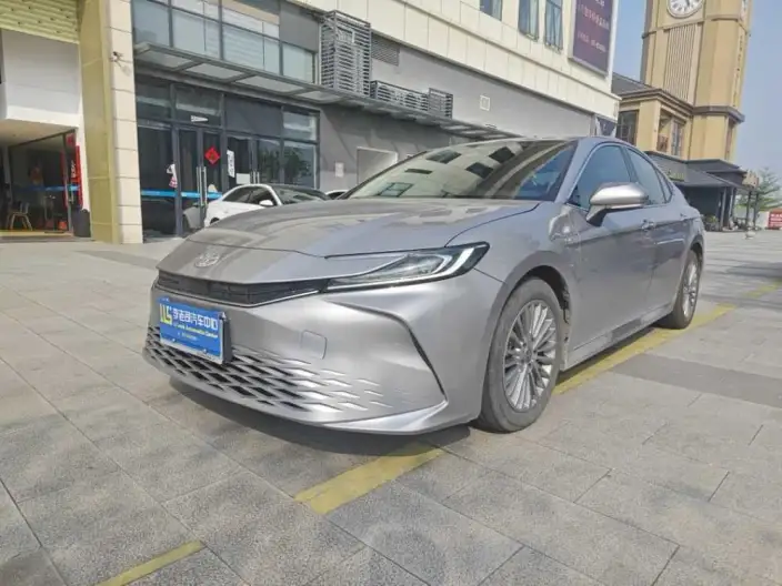 Toyota Camry 2024 Model Hybrid 2.0HGVP Deluxe Edition