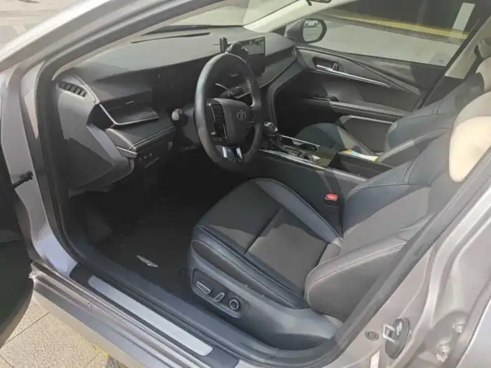 Toyota Camry 2024 Model Hybrid 2.0HGVP Deluxe Edition – фото 8