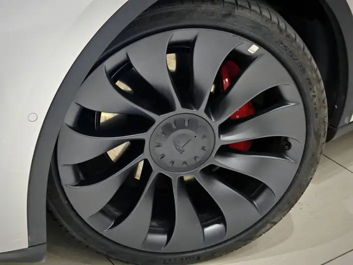 Model Y 2023 Model Performance High performance All-wheel drive version – фото 9