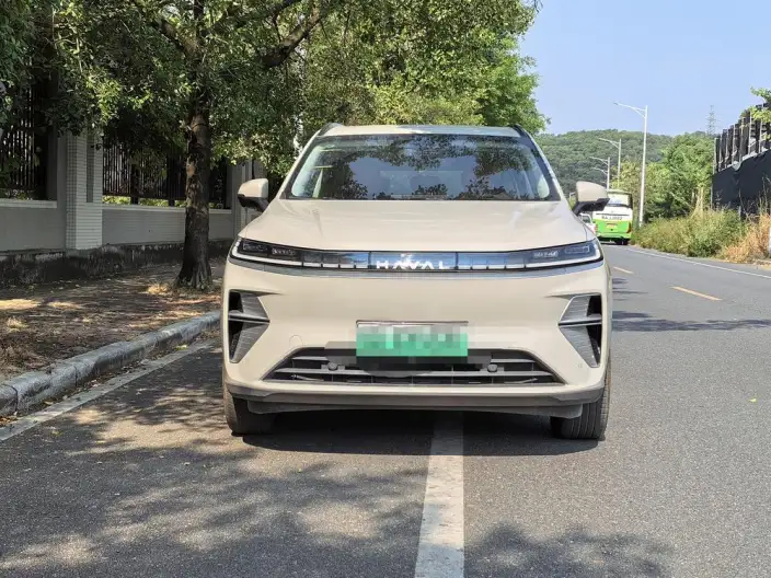 Haval Xiaolong MAX 2025 Model 1.5L Hi4 165 Plus Long Battery Life Pro Edition