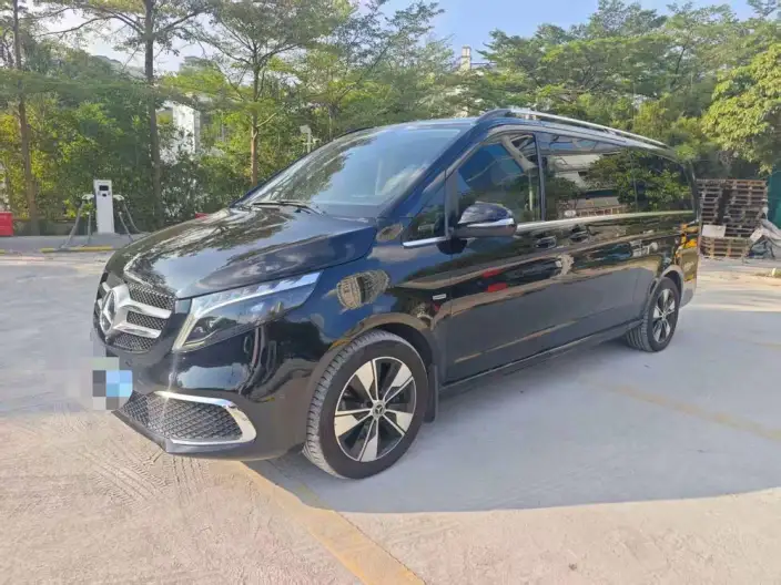 Mercedes-Benz V-Class 2022 Model V 260 L Long wheelbase Premium Edition