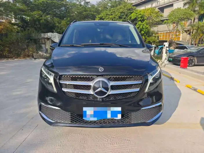 Mercedes-Benz V-Class 2022 Model V 260 L Long wheelbase Premium Edition