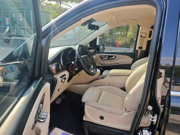Mercedes-Benz V-Class 2022 Model V 260 L Long wheelbase Premium Edition – фото 8