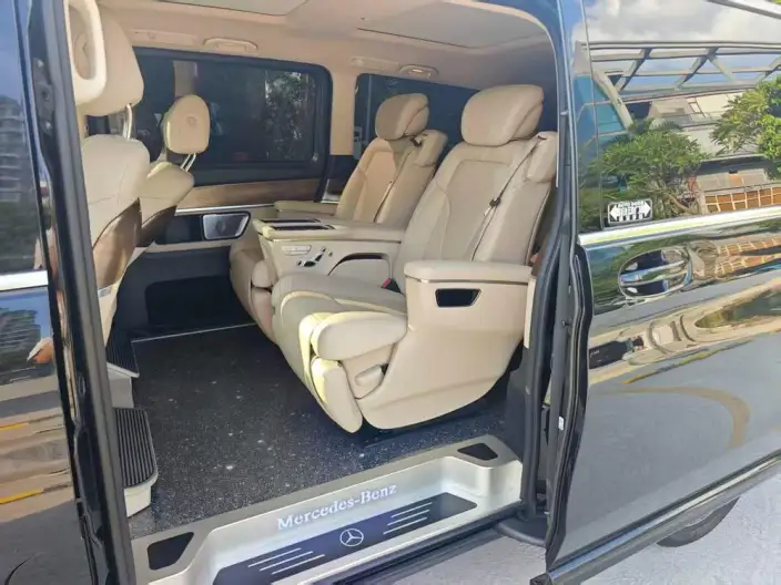 Mercedes-Benz V-Class 2022 Model V 260 L Long wheelbase Premium Edition – фото 9