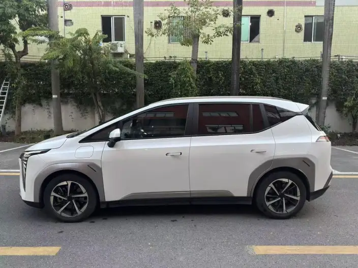 AION Y 2023 Model Plus 510 Smart collar Edition