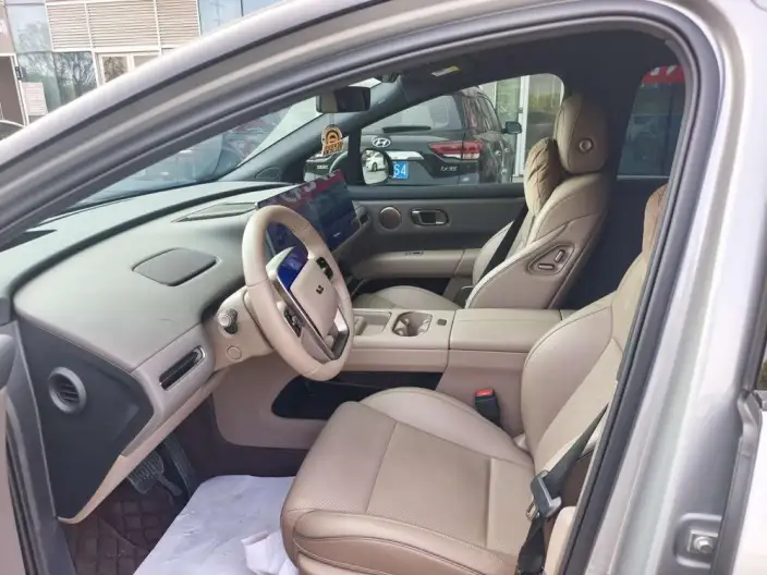 Li Auto i6 2025 Model 2WD Standard Edition – фото 8