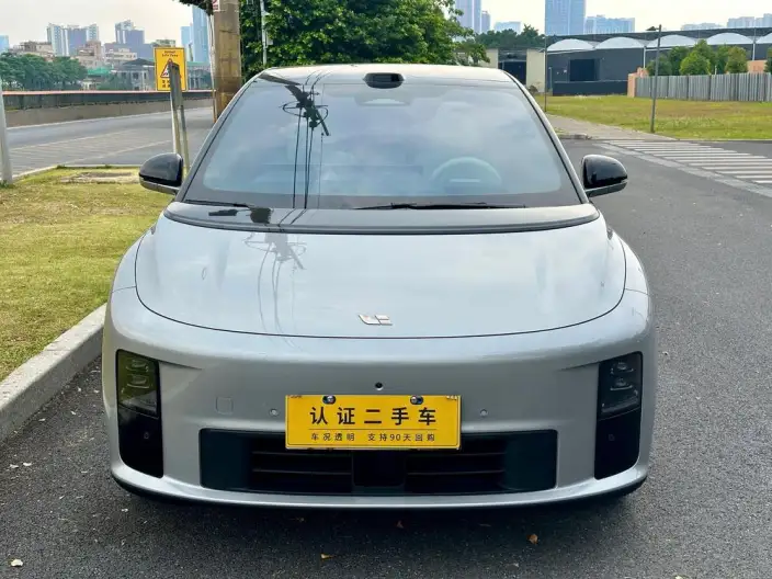 Li Auto i6 2025 Model 2WD Standard Edition – фото 2
