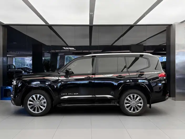 Land Cruiser （import 2025 Model 3.3T Automatic 4WD 7 seat Parallel Imported – фото 3