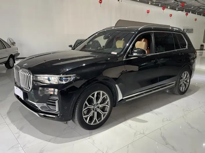 BMW X7 2022 Model xDrive40i Exclusive Model Luxury Set – фото 1