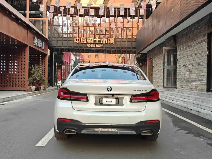 BMW 5 Series PHEV 2022 Model 535Le M Sports Set – фото 4