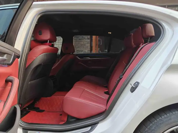 BMW 5 Series PHEV 2022 Model 535Le M Sports Set – фото 8