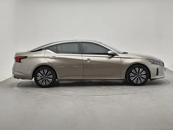 Nissan Teana 2022 Model 2.0L XL-Upr Premium Edition – фото 8